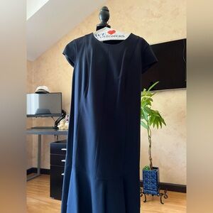 Akris Punto Elegant Black Midi Dress